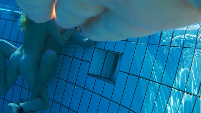 Underwater voyeur in sauna pool 1